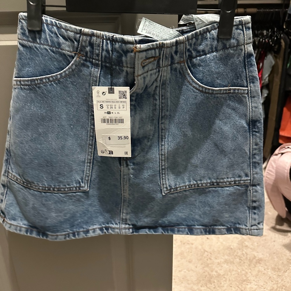 Brand new Zara skirt